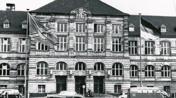 Das Hauptgebäude der TH Köln in den 50er Jahren