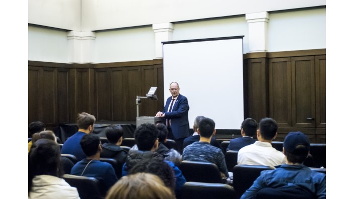 President Prof. Dr. Herzig welcomes Students of the Winter School 2019